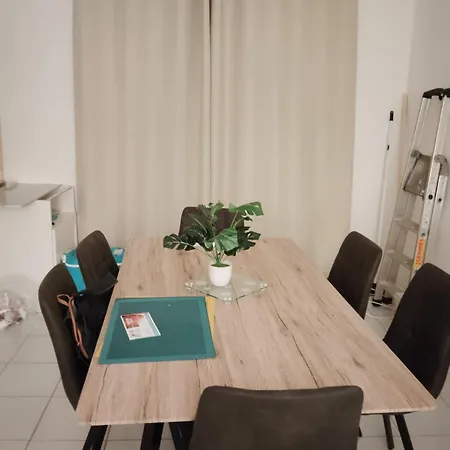 Appartement Climatise Avec Parking A Albi Exterior photo