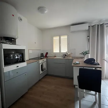 Appartement Climatise Avec Parking A Albi Exterior photo